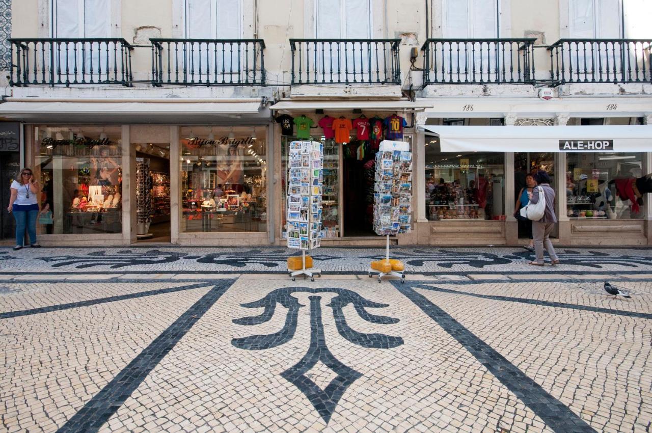 Penthouse At Downtown With Sun Deck & Amazing Views Apartment Lisbon Bagian luar foto