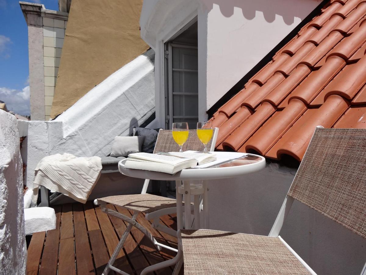 Penthouse At Downtown With Sun Deck & Amazing Views Apartment Lisbon Bagian luar foto